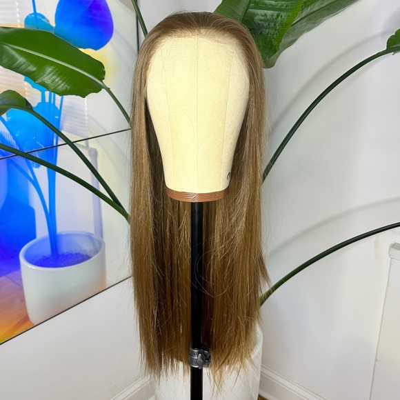 Chocolate Brown HD Lacefront Wig - Picture 1 of 9